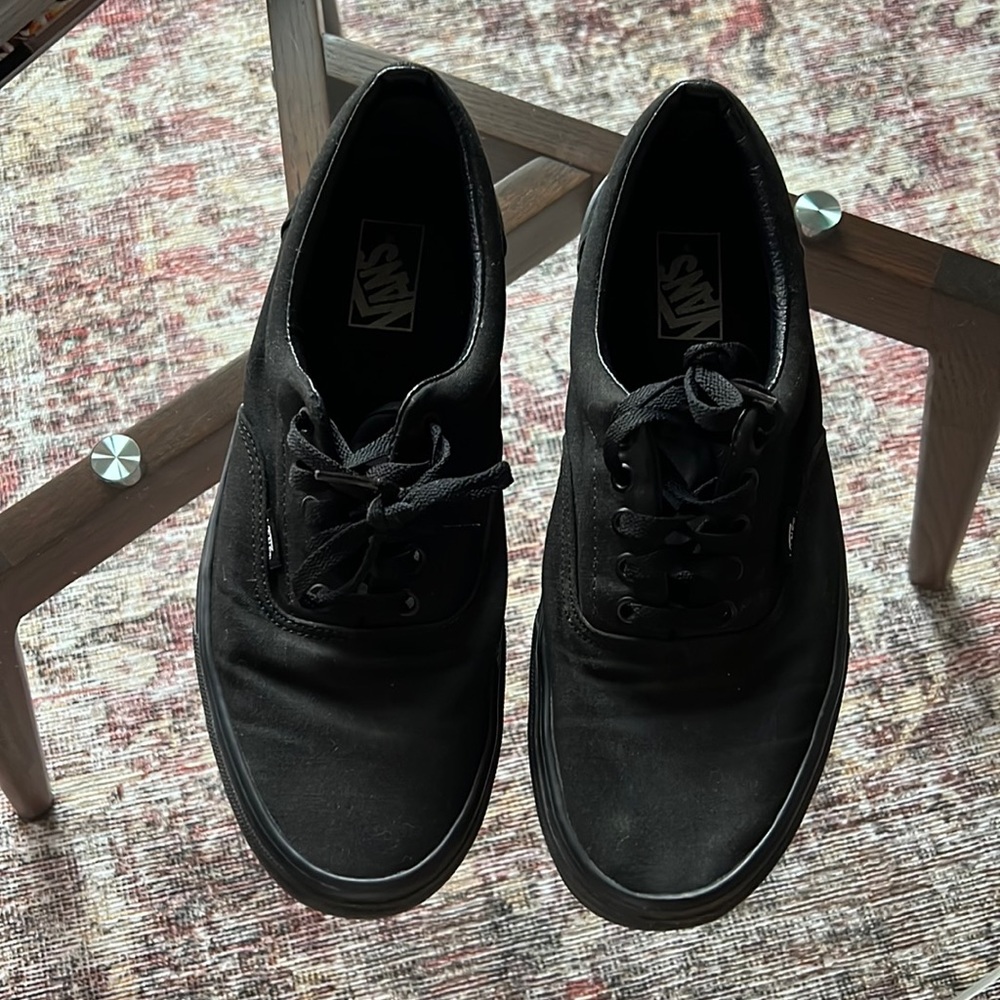 Men’s vans black - size 12